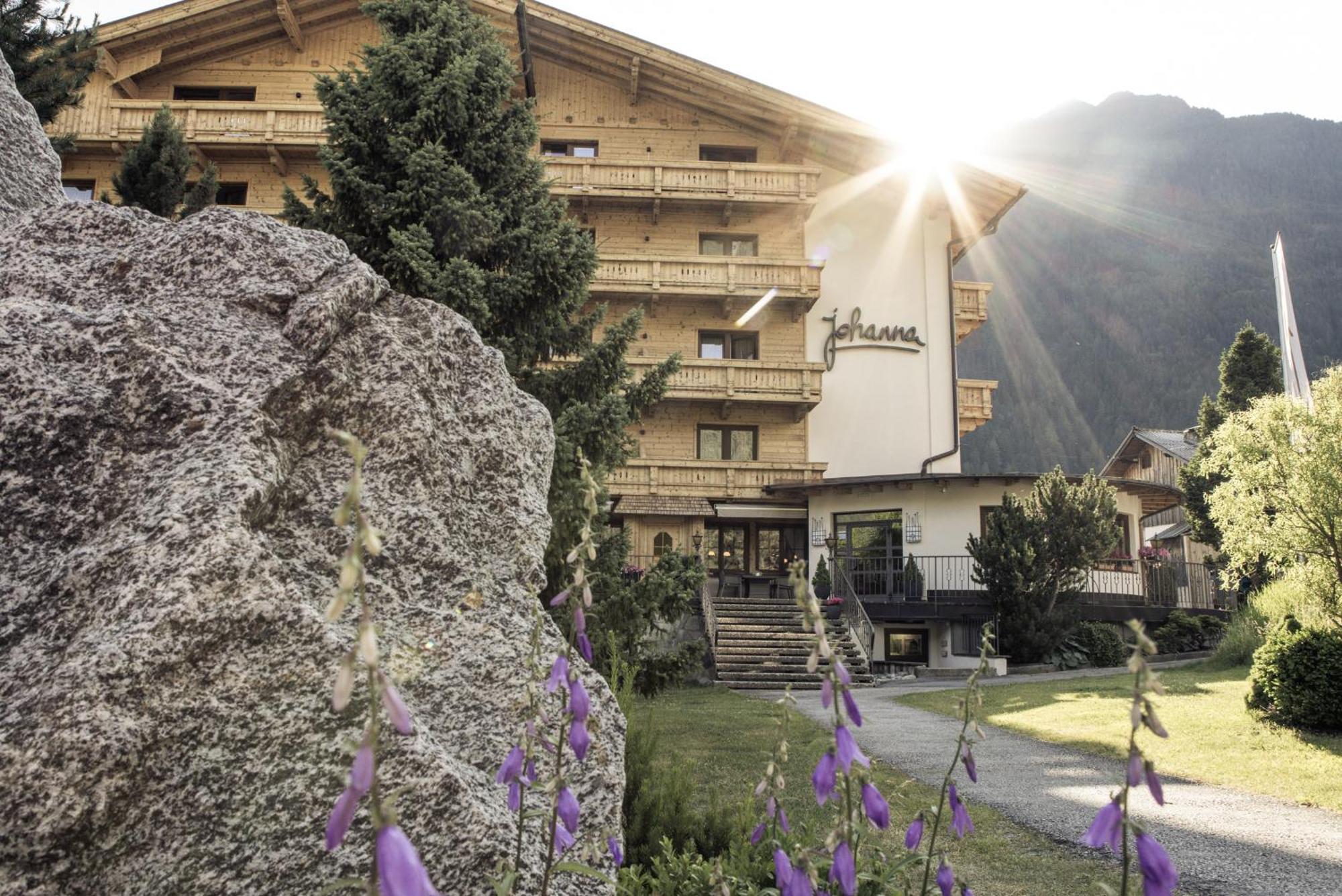 Hotel Johanna Mitten Im Oetztal Umhausen Exteriér fotografie